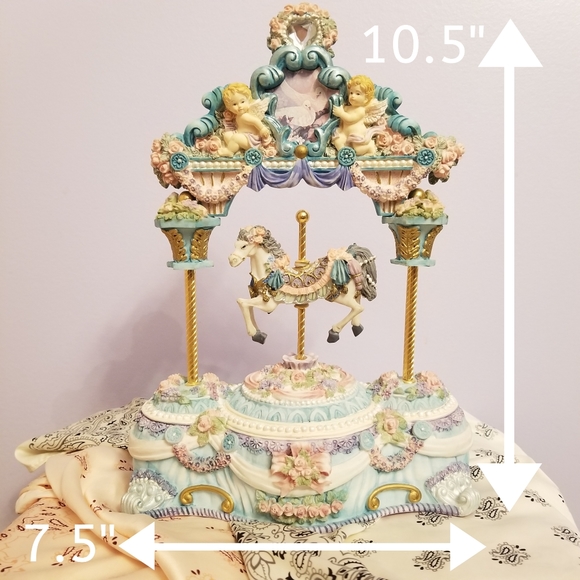 ๐ Vintage Carousel Horse Music Box - Picture 7 of 7